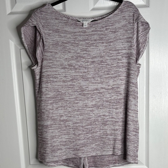 Market & Spruce Maroon and White Textured Top - Picture 2 of 4